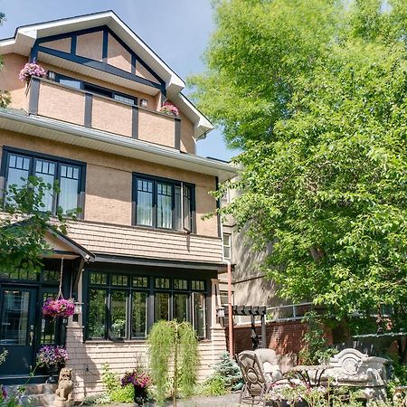 Calgary Westways Guest House Kültér fotó