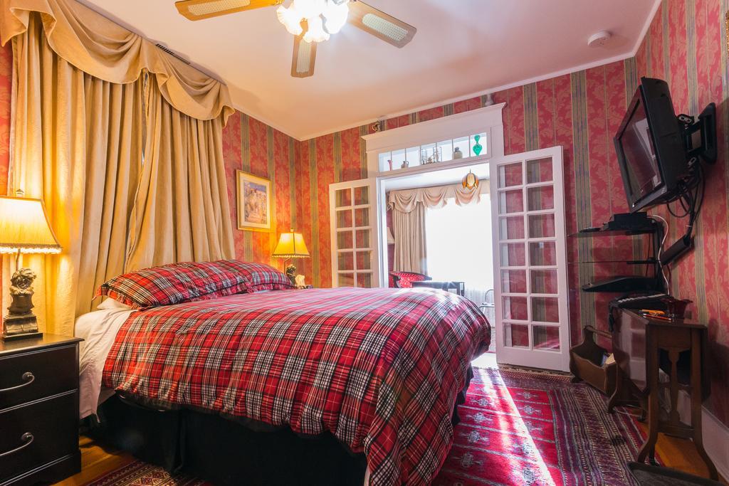 Calgary Westways Guest House Kültér fotó